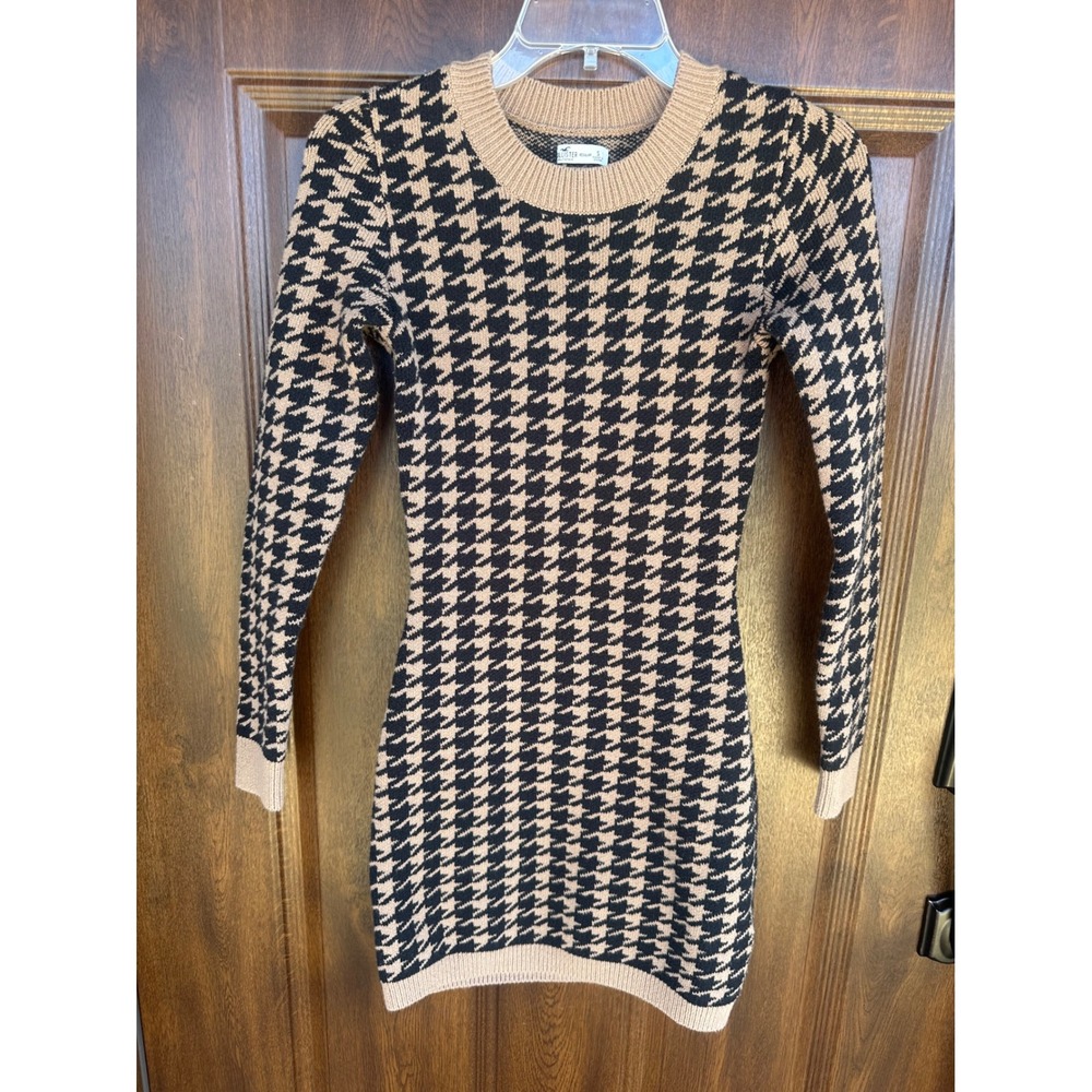 Hollister Women Y2K Brown & Black Houndstooth Long Sleeve‎ Mini Sweater Dress S